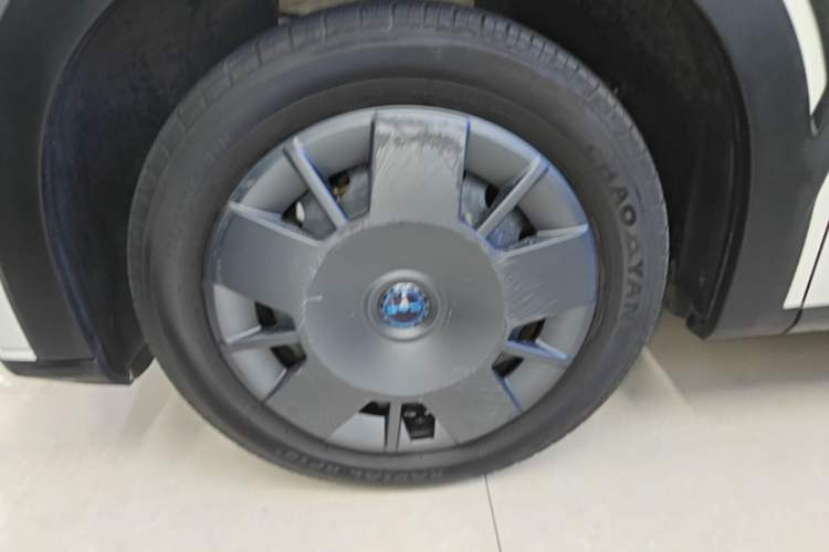 Used BYD Seagull 2024 Honor Edition 305km Dynamic Version Left Front Wheel Hub