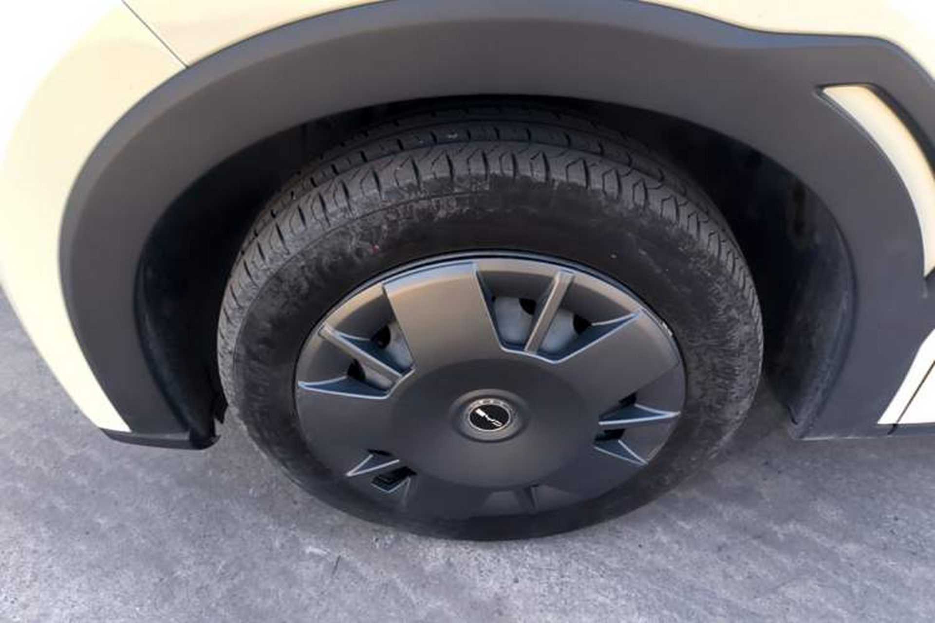 Used BYD Seagull 2024 Honor Edition 305km Dynamic Version Left Front Wheel Hub