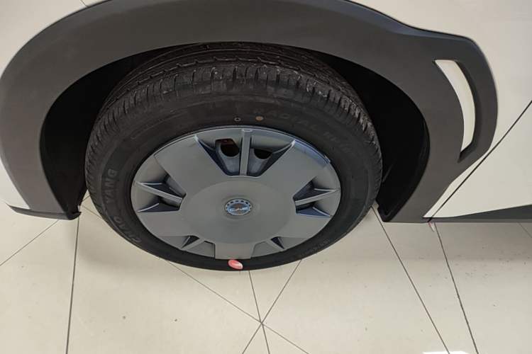 Used BYD Seagull 2024 Honor Edition 305km Dynamic Version Left Front Wheel Hub