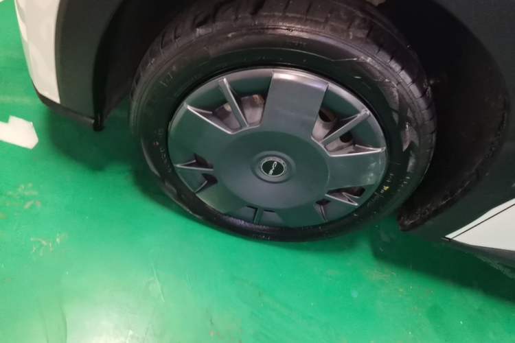 Used BYD Seagull 2024 Honor Edition 305km Dynamic Version Left Front Wheel Hub