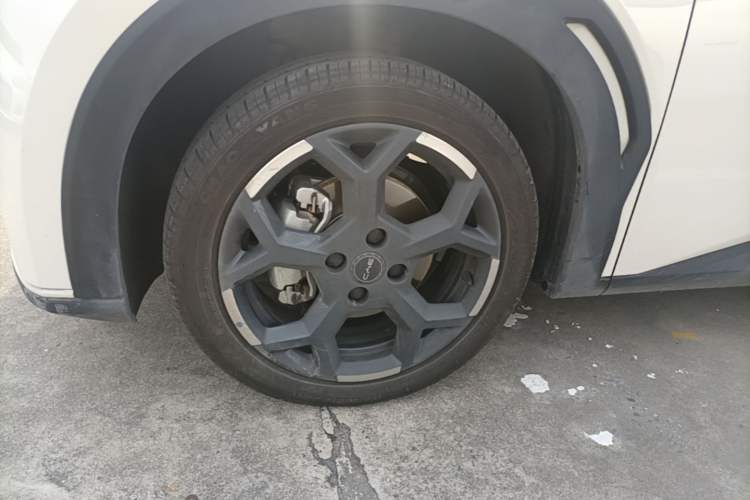 Used BYD Seagull 2024 Honor Edition 305km Freedom Version Left Front Wheel Hub