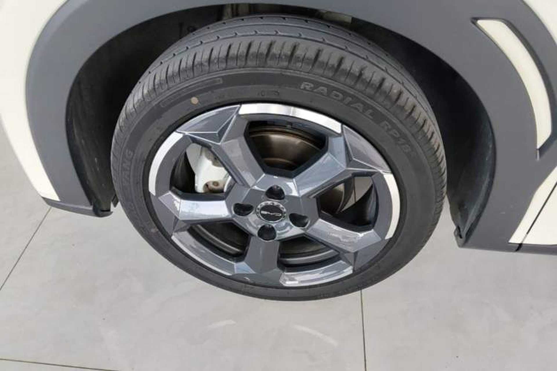 Used BYD Seagull 2024 Honor Edition 405km Flying Version Left Front Wheel Hub