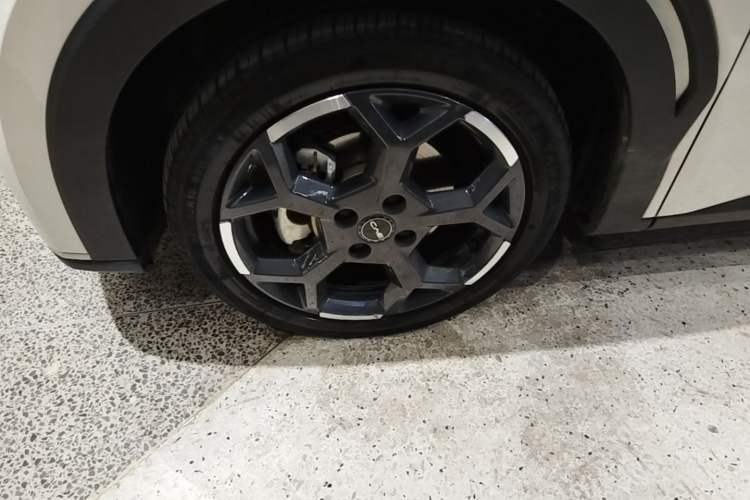 Used BYD Seagull 2024 Honor Edition 305km Freedom Version Left Front Wheel Hub