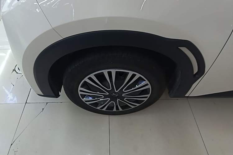 Used BYD Seagull 2024 Honor Edition 305km Freedom Version Left Front Wheel Hub