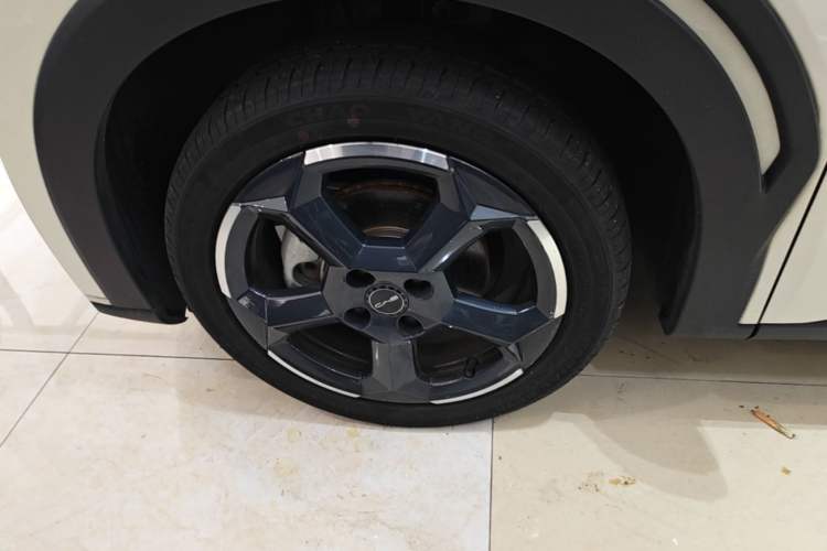 Used BYD Seagull 2024 Honor Edition 305km Freedom Version Left Front Wheel Hub
