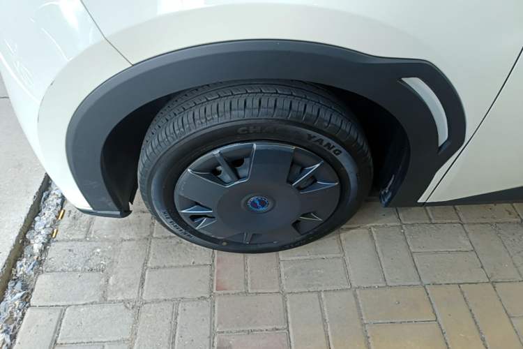 Used BYD Seagull 2024 Honor Edition 305km Dynamic Version Left Front Wheel Hub