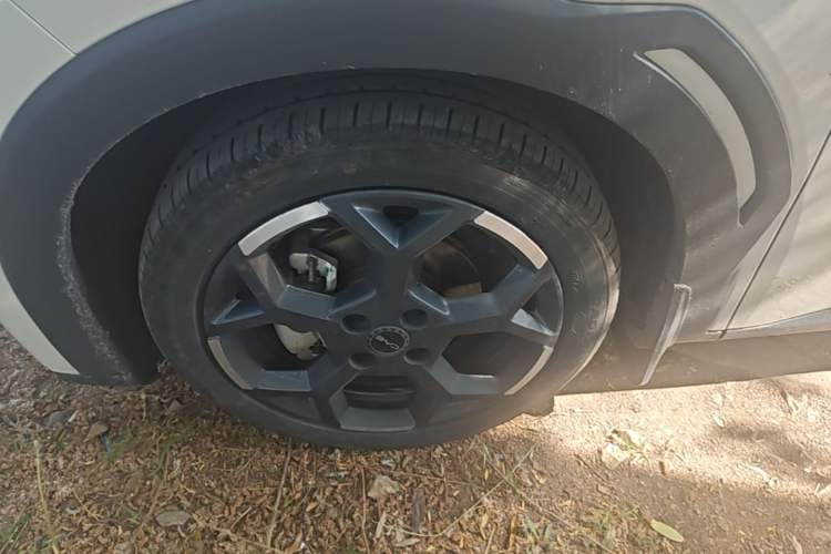 Used BYD Seagull 2024 Honor Edition 305km Freedom Version Left Front Wheel Hub