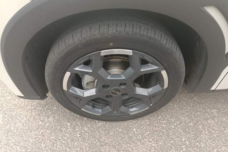 Used BYD Seagull 2024 Honor Edition 305km Freedom Version Left Front Wheel Hub