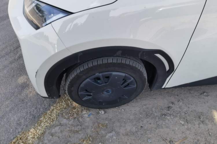 Used BYD Seagull 2024 Honor Edition 305km Dynamic Version Left Front Wheel Hub