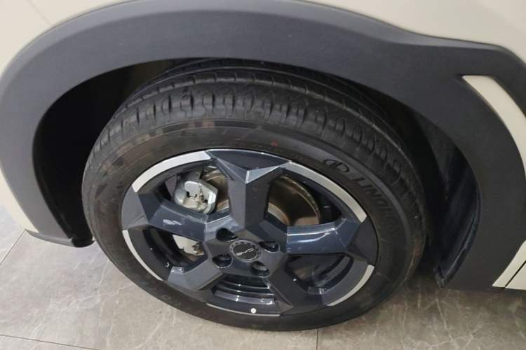 Used BYD Seagull 2024 Honor Edition 305km Freedom Version Left Front Wheel Hub