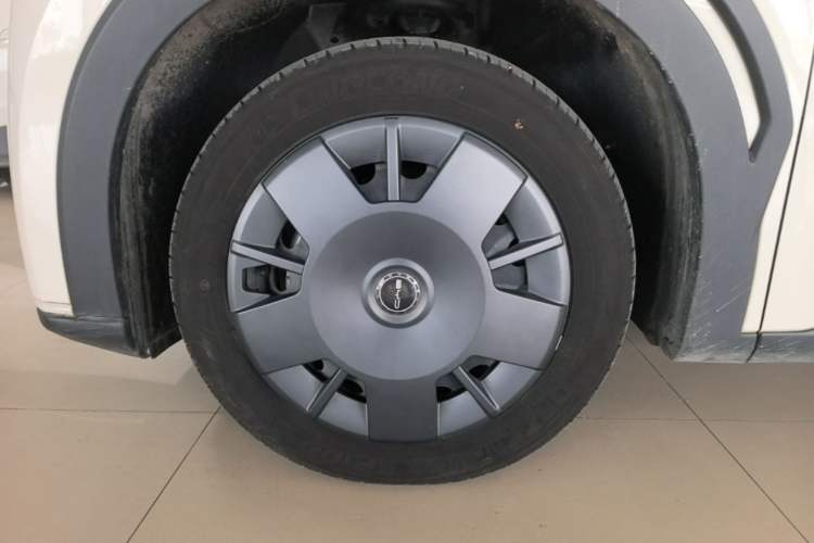 Used BYD Seagull 2024 Honor Edition 305km Dynamic Version Left Front Wheel Hub