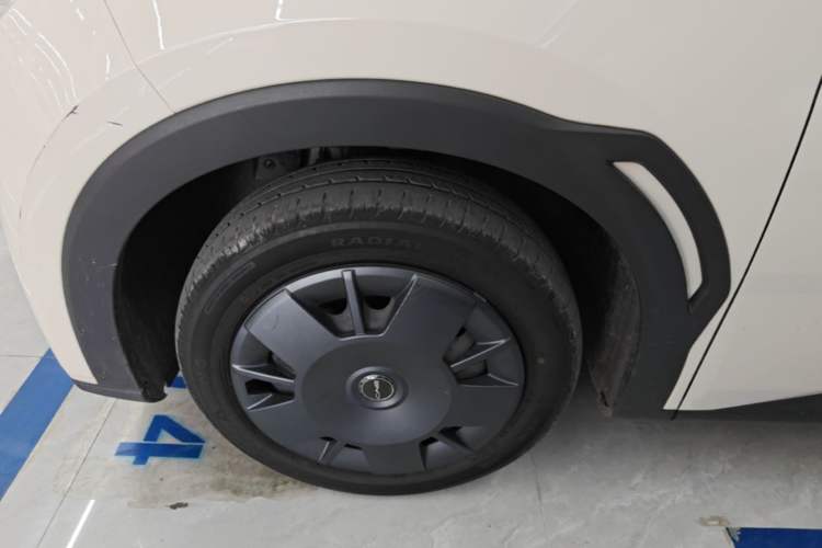 Used BYD Seagull 2024 Honor Edition 305km Dynamic Version Left Front Wheel Hub