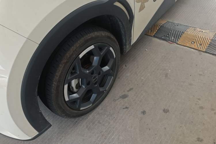 Used BYD Seagull 2024 Honor Edition 305km Freedom Version Left Front Wheel Hub