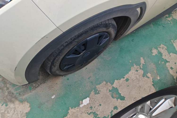 Used BYD Seagull 2024 Honor Edition 305km Dynamic Version Left Front Wheel Hub