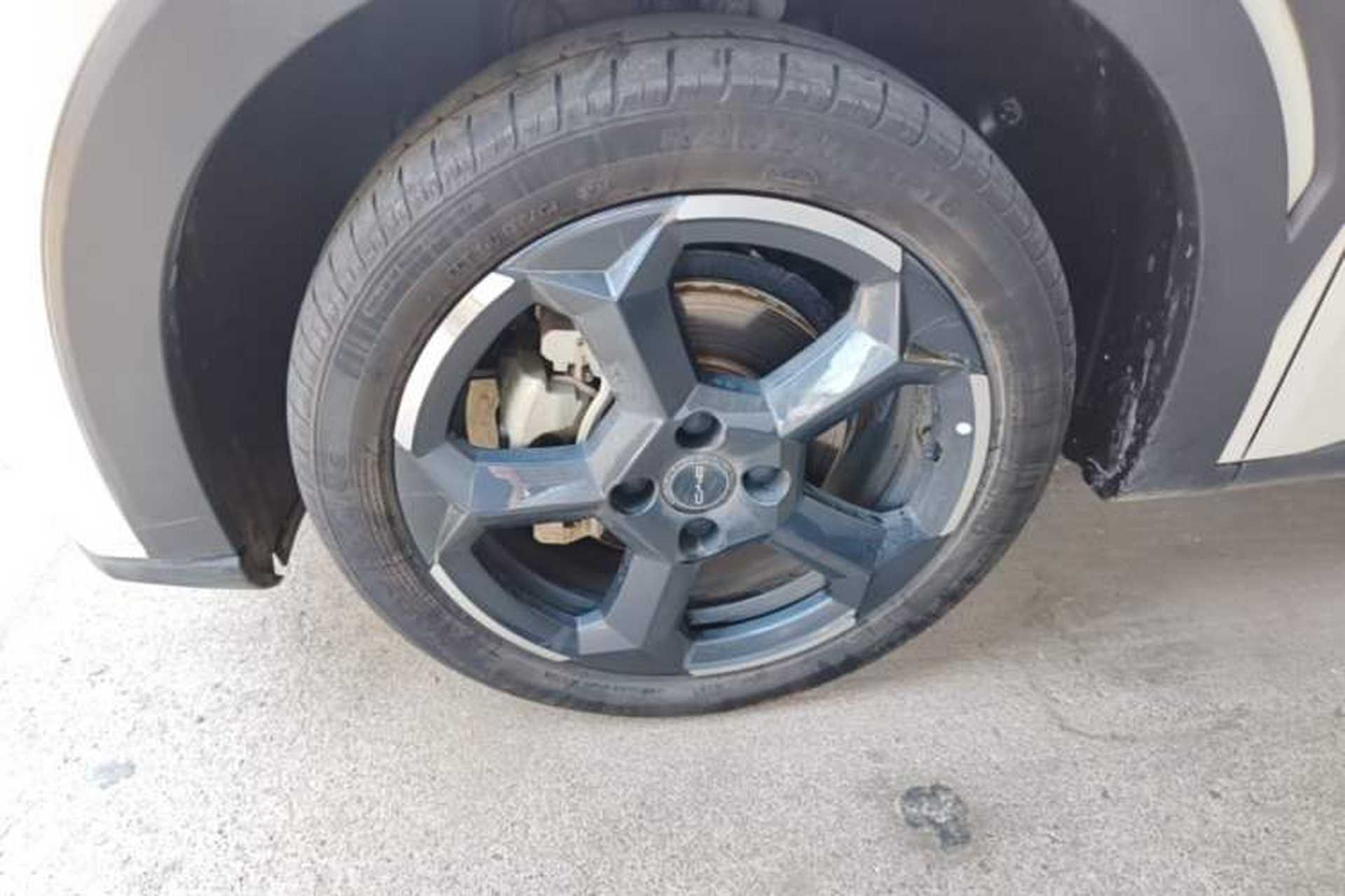 Used BYD Seagull 2024 Honor Edition 305km Freedom Version Left Front Wheel Hub