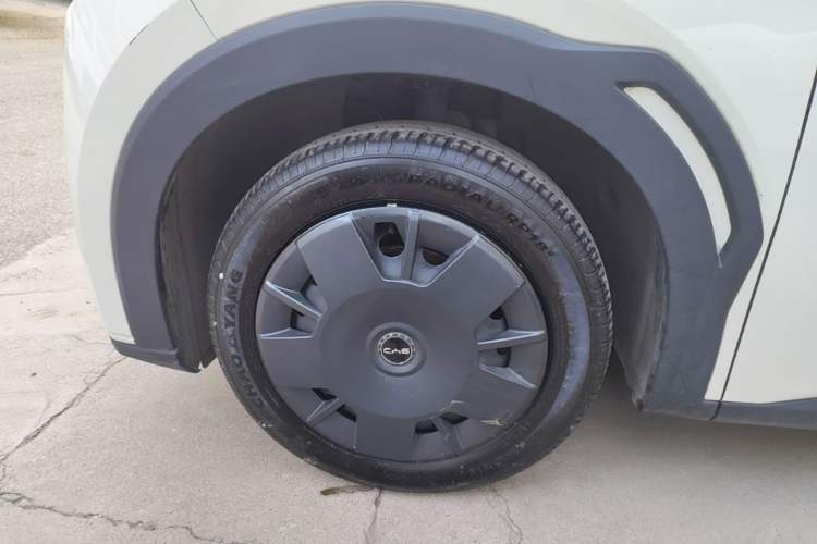 Used BYD Seagull 2024 Honor Edition 305km Dynamic Version Left Front Wheel Hub