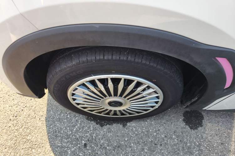 Used BYD Seagull 2024 Honor Edition 305km Dynamic Version Left Front Wheel Hub