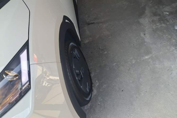 Used BYD Seagull 2024 Honor Edition 305km Dynamic Version Left Front Wheel Hub