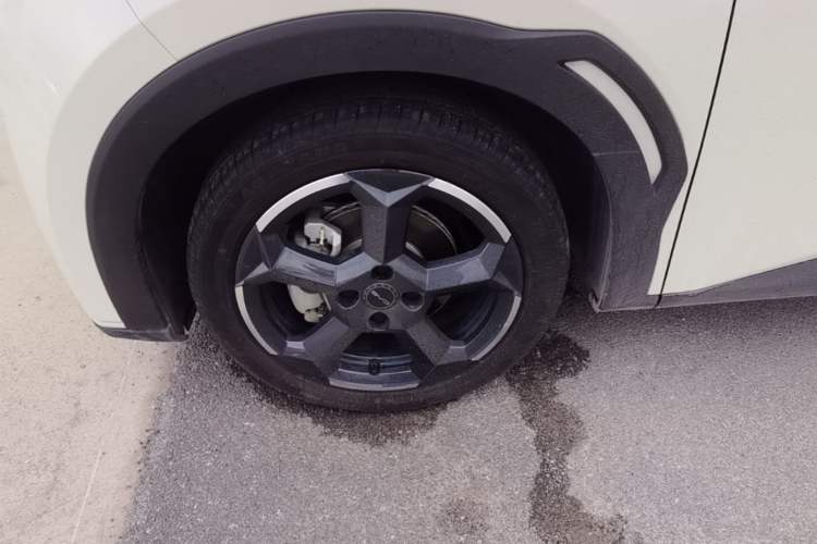 Used BYD Seagull 2024 Honor Edition 305km Freedom Version Left Front Wheel Hub