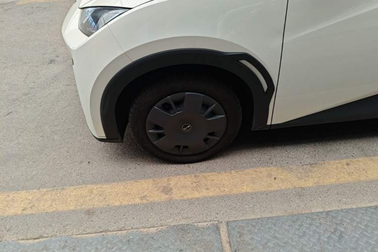Used BYD Seagull 2024 Honor Edition 305km Dynamic Version Left Front Wheel Hub