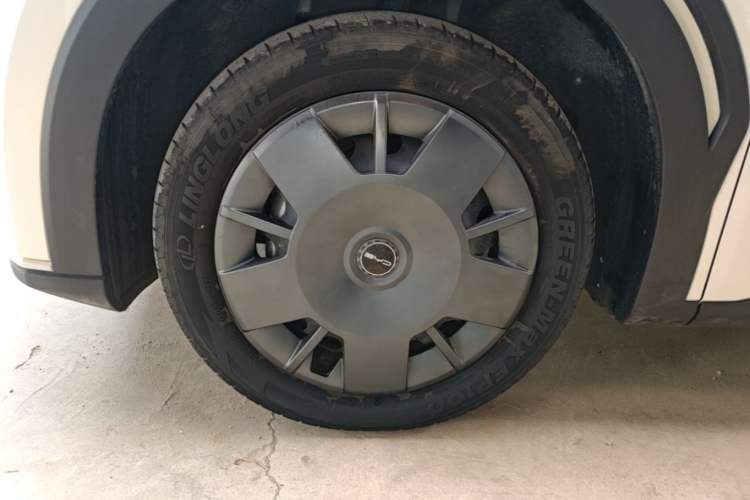 Used BYD Seagull 2024 Honor Edition 305km Dynamic Version Left Front Wheel Hub