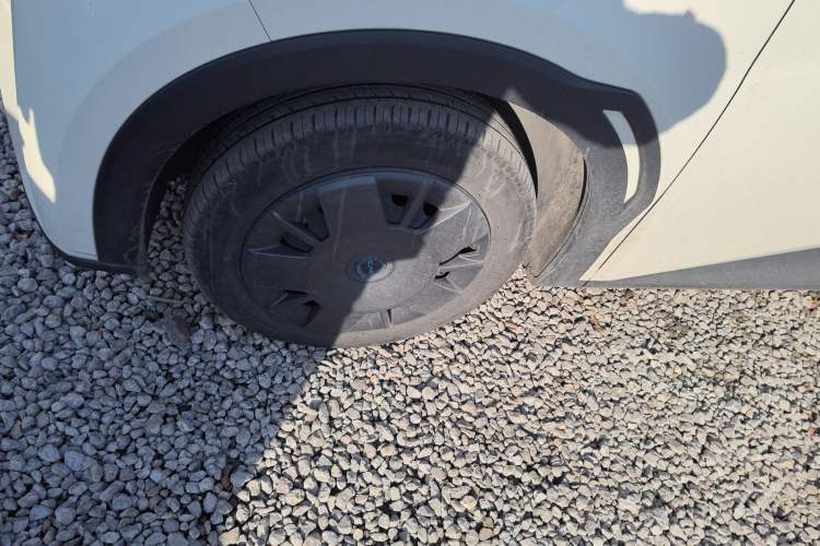 Used BYD Seagull 2024 Honor Edition 305km Dynamic Version Left Front Wheel Hub