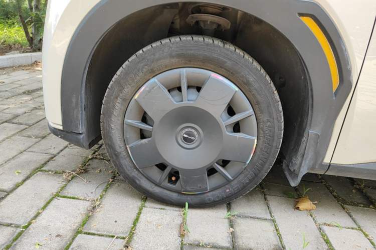 Used BYD Seagull 2024 Honor Edition 305km Dynamic Version Left Front Wheel Hub