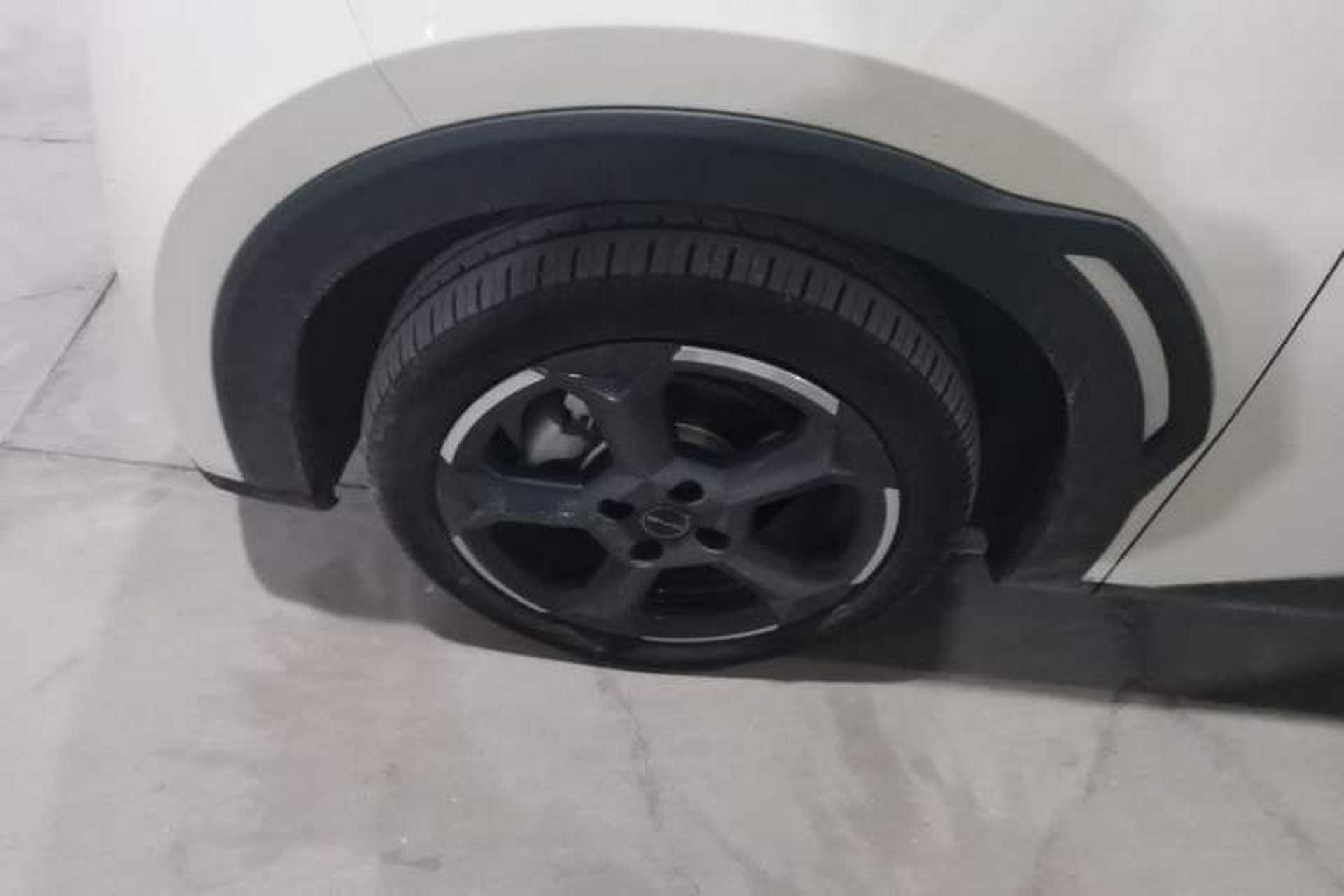 Used BYD Seagull 2024 Honor Edition 305km Freedom Version Left Front Wheel Hub