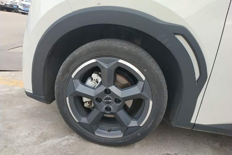 Used BYD Seagull 2024 Honor Edition 305km Freedom Version Left Front Wheel Hub