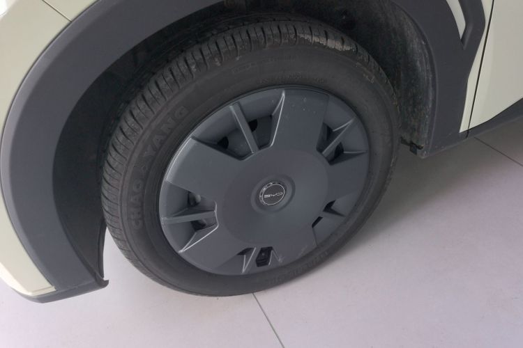 Used BYD Seagull 2024 Honor Edition 305km Dynamic Version Left Front Wheel Hub