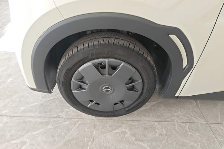 Used BYD Seagull 2024 Honor Edition 305km Dynamic Version Left Front Wheel Hub