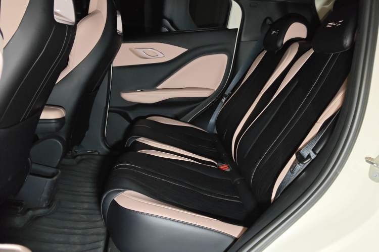 Used BYD Seagull 2024 Honor Edition 305km Dynamic Version Left Rear Seat