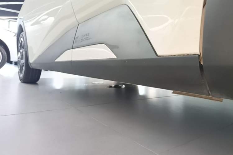 Used BYD Seagull 2024 Honor Edition 305km Freedom Version Left Side Sill