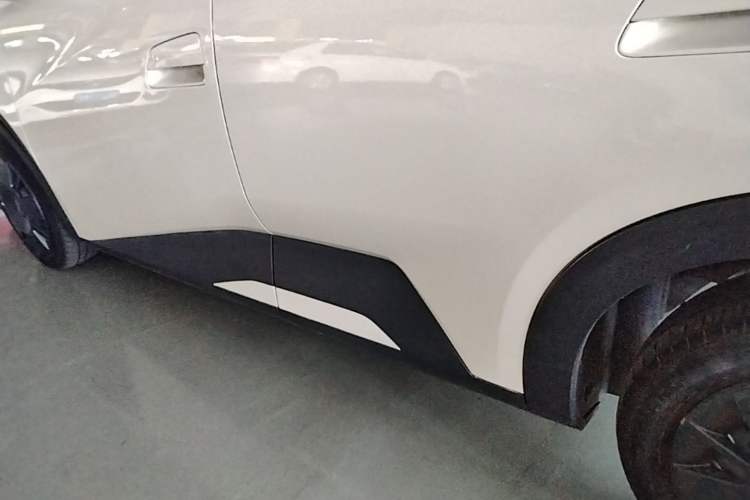 Used BYD Seagull 2024 Honor Edition 305km Dynamic Version Left Side Sill