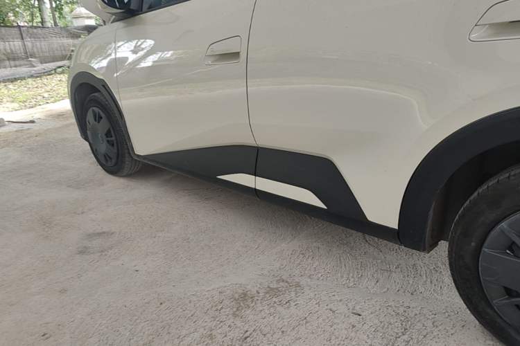 Used BYD Seagull 2024 Honor Edition 305km Dynamic Version Left Side Sill