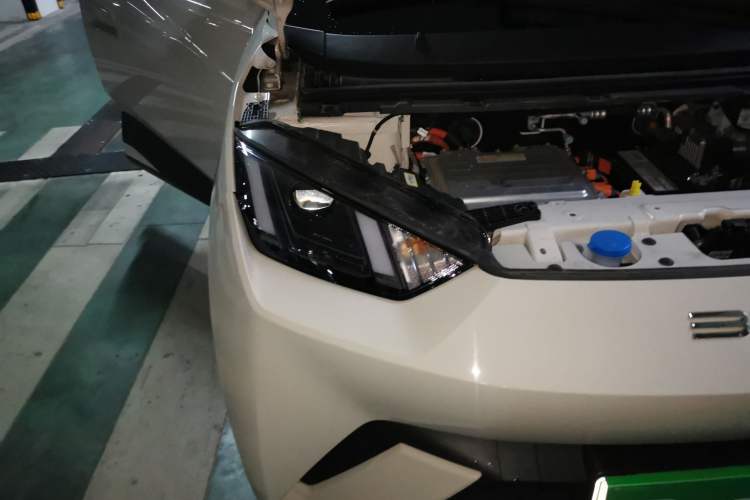 Used BYD Seagull 2024 Honor Edition 405km Flying Version Right Front Headlight