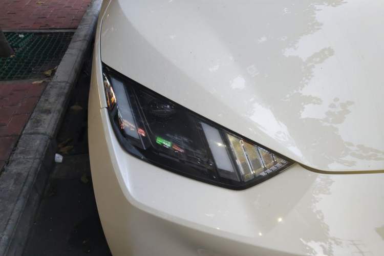 Used BYD Seagull 2024 Honor Edition 405km Flying Version Right Front Headlight