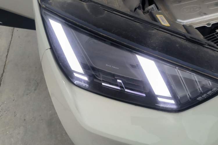 Used BYD Seagull 2024 Honor Edition 305km Freedom Version Right Front Headlight