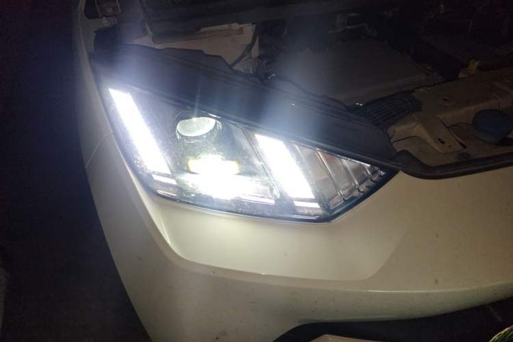Used BYD Seagull 2024 Honor Edition 405km Flying Version Right Front Headlight