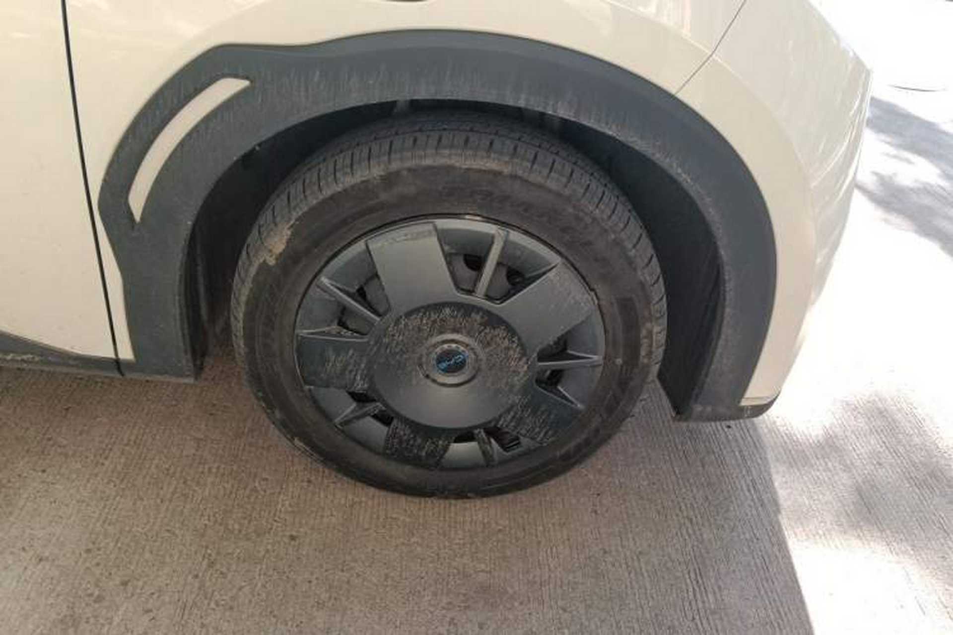 Used BYD Seagull 2024 Honor Edition 305km Dynamic Version Right Front Wheel Hub