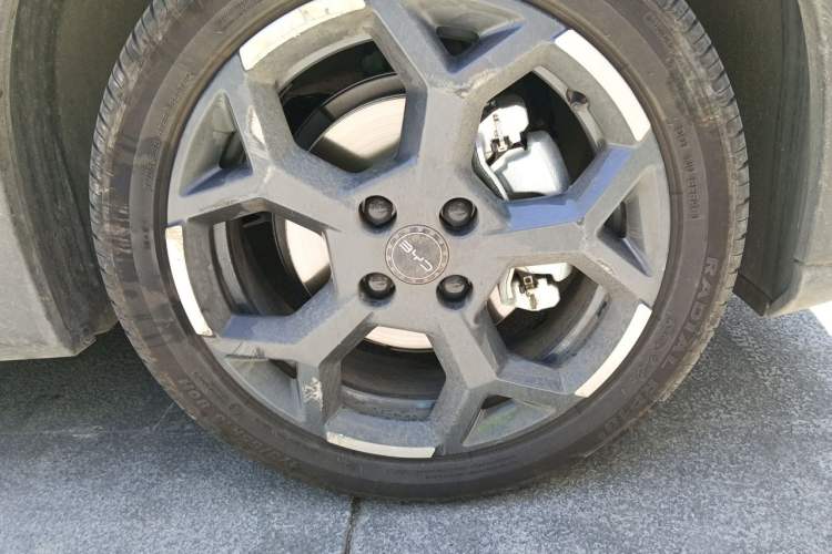 Used BYD Seagull 2024 Honor Edition 305km Freedom Version Right Front Wheel Hub