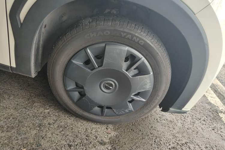 Used BYD Seagull 2024 Honor Edition 305km Dynamic Version Right Front Wheel Hub