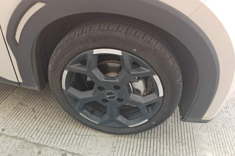 Used BYD Seagull 2024 Honor Edition 305km Freedom Version Right Front Wheel Hub