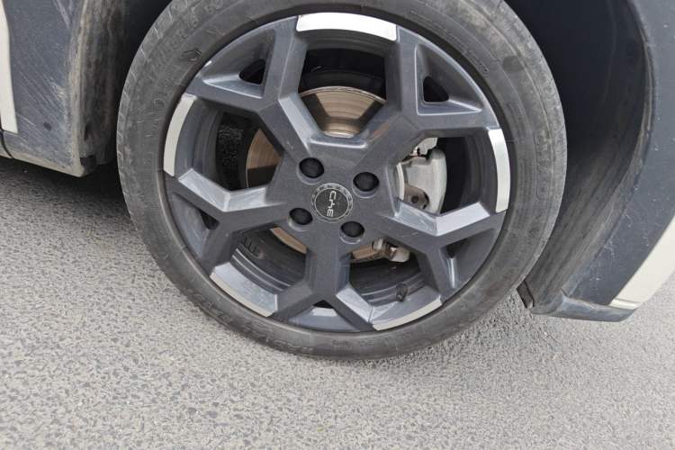 Used BYD Seagull 2024 Honor Edition 305km Freedom Version Right Front Wheel Hub