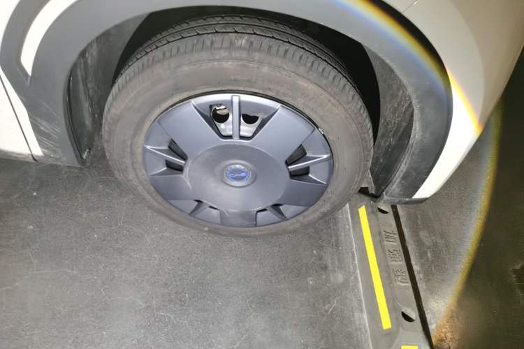 Used BYD Seagull 2024 Honor Edition 305km Dynamic Version Right Front Wheel Hub