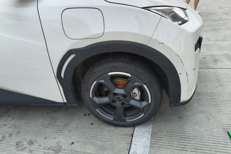Used BYD Seagull 2024 Honor Edition 405km Flying Version Right Front Wheel Hub