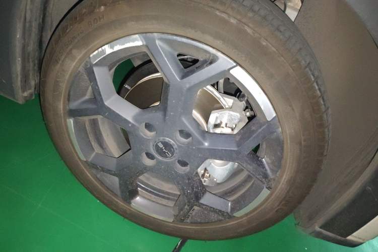 Used BYD Seagull 2024 Honor Edition 405km Flying Version Right Front Wheel Hub