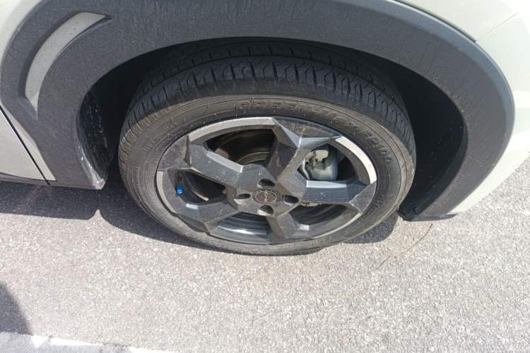 Used BYD Seagull 2024 Honor Edition 405km Flying Version Right Front Wheel Hub