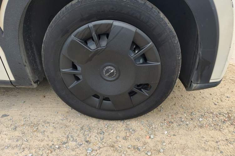 Used BYD Seagull 2024 Honor Edition 305km Dynamic Version Right Front Wheel Hub