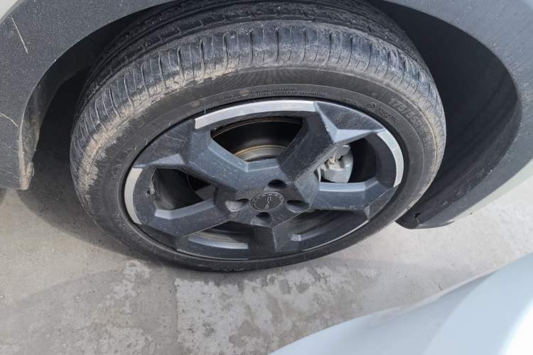 Used BYD Seagull 2024 Honor Edition 305km Freedom Version Right Front Wheel Hub